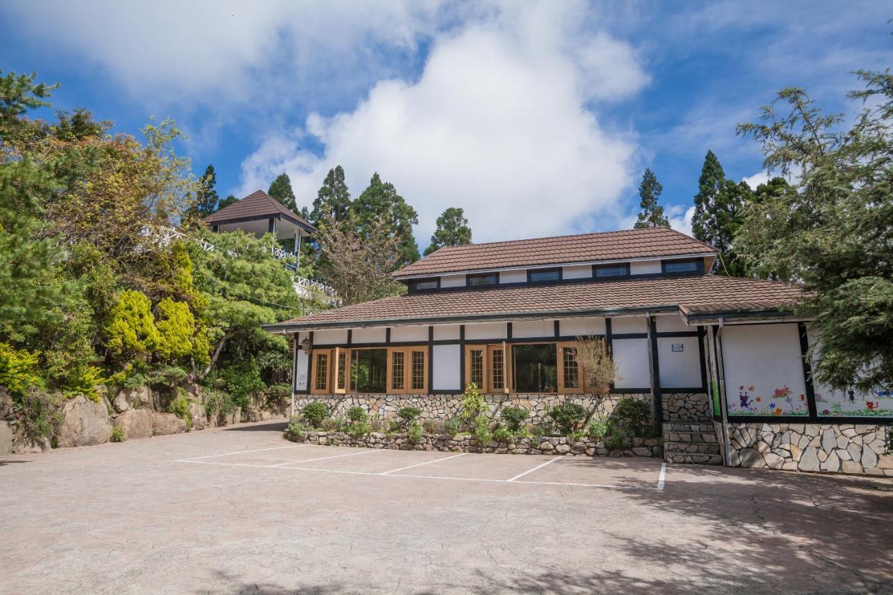 Naluwan Villa 仁愛郷 エクステリア 写真